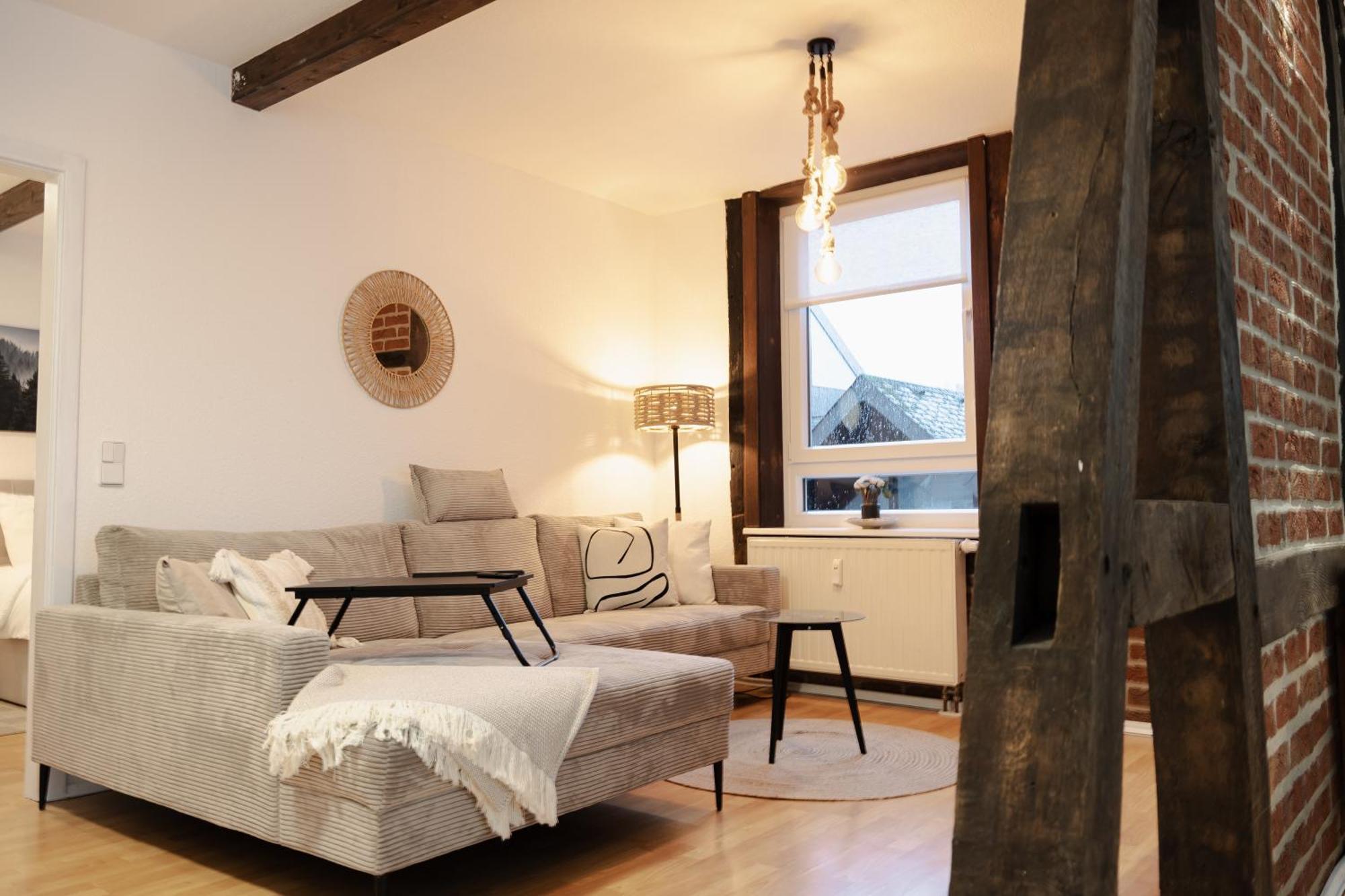 Jasta Homes Altstadt, Zentral, Ueberdachter Parkplatz, Netflix, Vollausstattung, Loft, Modern Und Komfort Hamelin Eksteriør billede